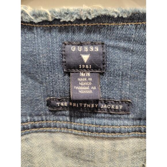 VTG GUESS Denim Jacket Women's Distressed Blue Sz M Gold Buttons Y2k Streetwear - Picture 4 of 12